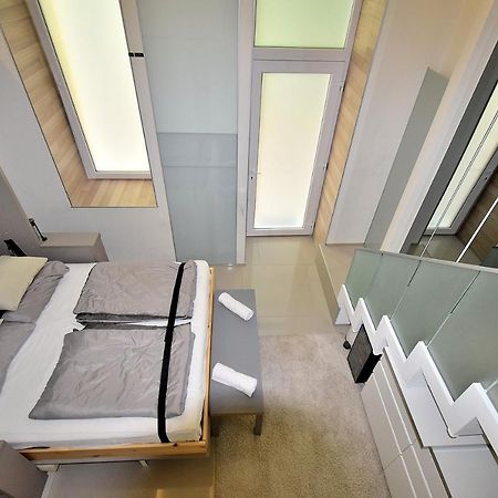 Small Home Budapest Sziv 3 ภายนอก รูปภาพ